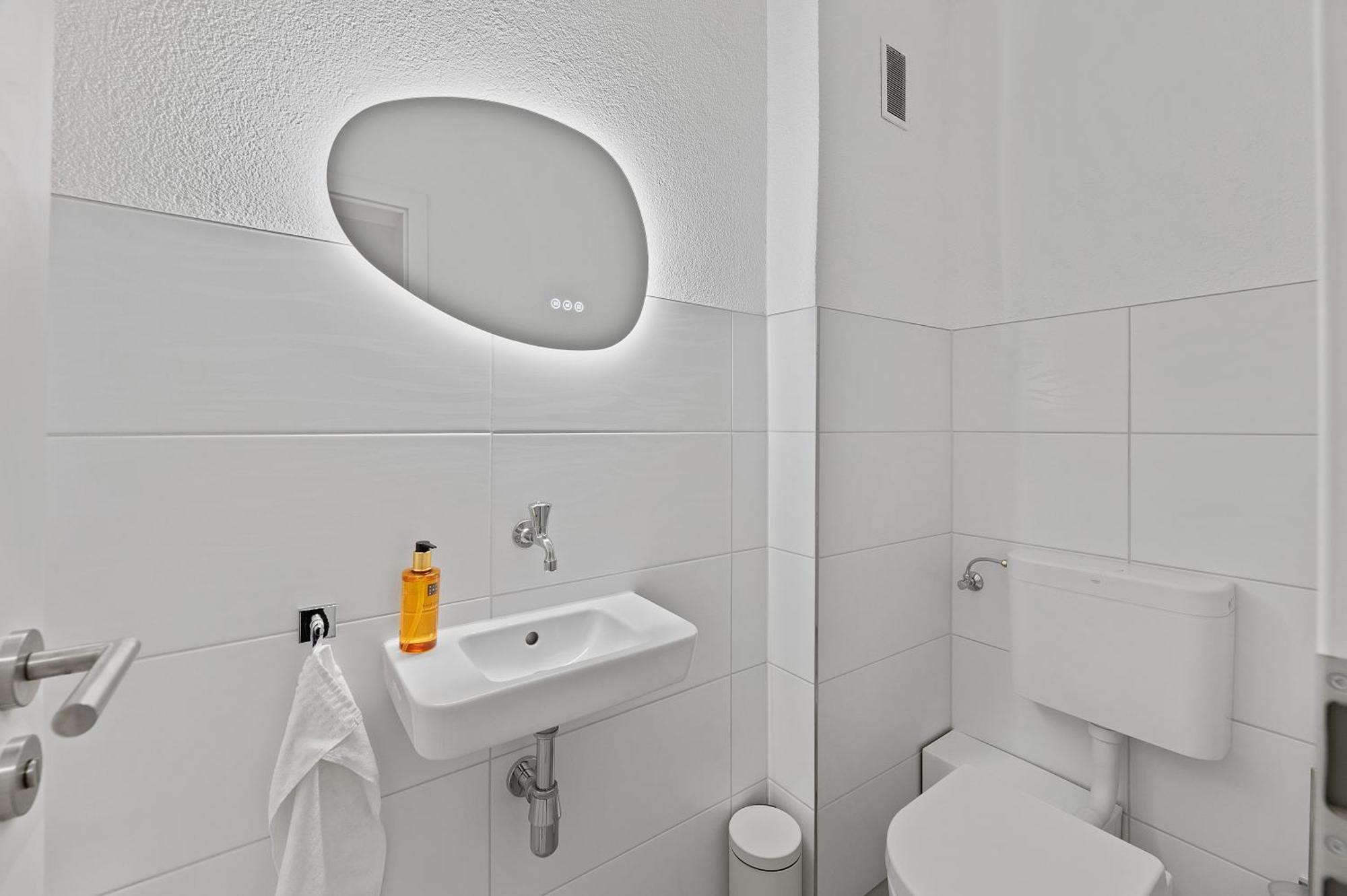 Roomfall Am Kurpark Mit Blick Ins Gruene-Parkplatz-Waschmaschine-Kueche-Wifi Bad Rappenau Dış mekan fotoğraf